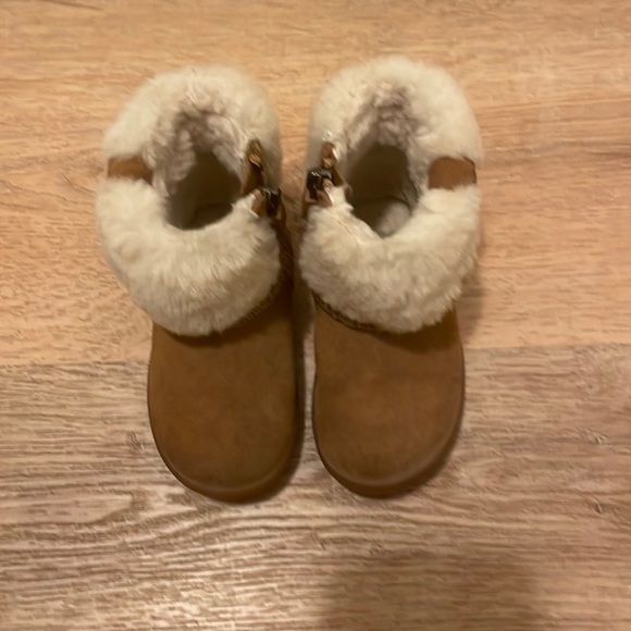 Baby ugg boots - Picture 1 of 3